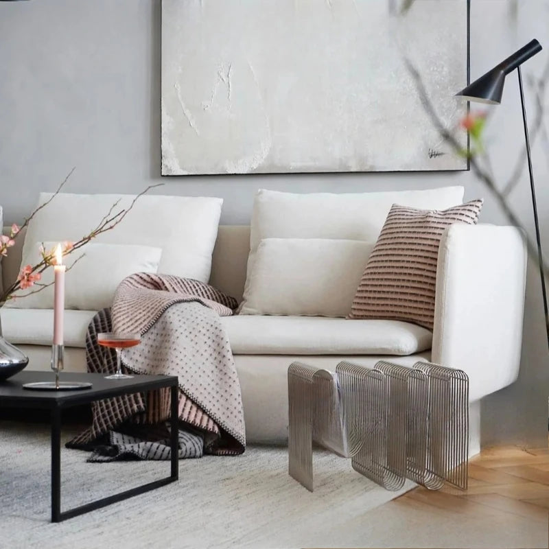 Metal tube bookshelf